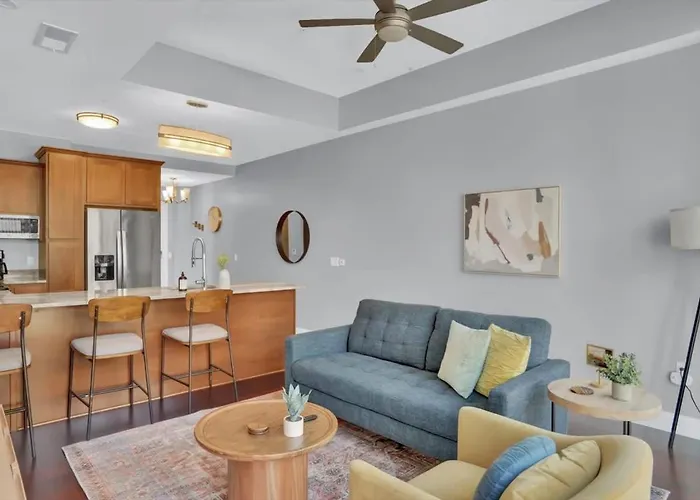 Apartment Cozysuites Spacious 2br, Ppg Paints Arena, Pitts Pittsburgh